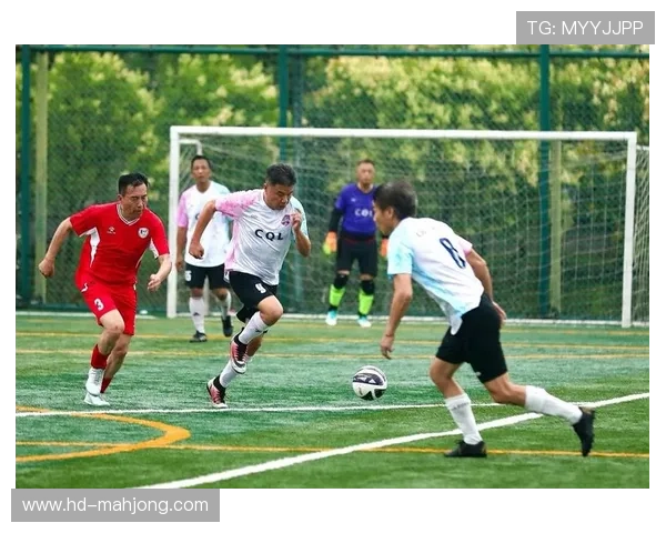 无锡杯总决赛近两万人观赛，草根足球盛宴落幕